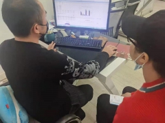 �칫������һ��һ��ѵ
