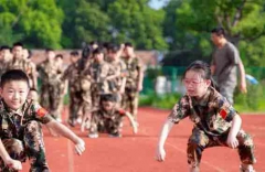 常州青少年户外拓展活动营地教育暑期军事夏令营体验课火热报名中 常州青少年户外拓展活动营地教育暑期军事夏令营体验课火热报名中